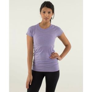 Lululemon Run: Swiftly Tech Short Sleeve
Heathered Winter Orchid, Size 8
